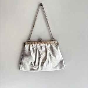 Vintage Silver Metallic Clutch Clasp Purse Chain Handle Metal Top READ